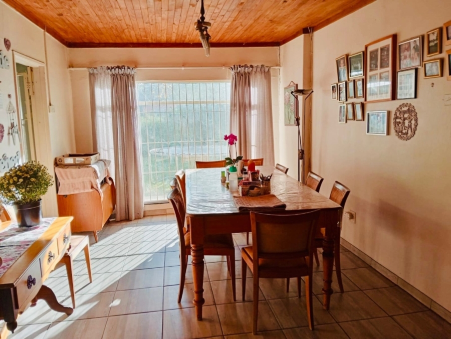 5 Bedroom Property for Sale in Fichardt Park Free State
